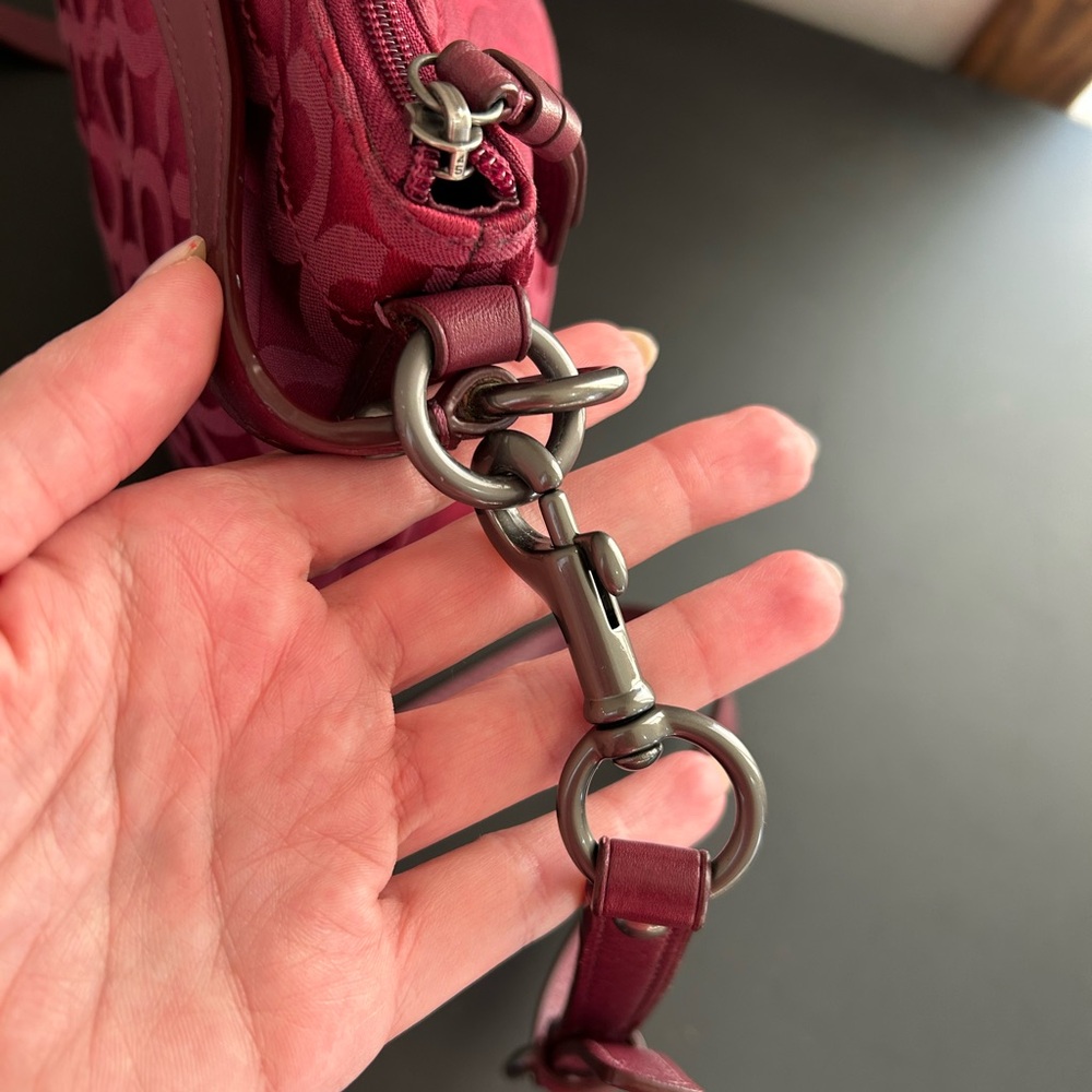 Coach Brooke Op Art Plum Red Signature Crossbody Bag - Picture 7 of 11